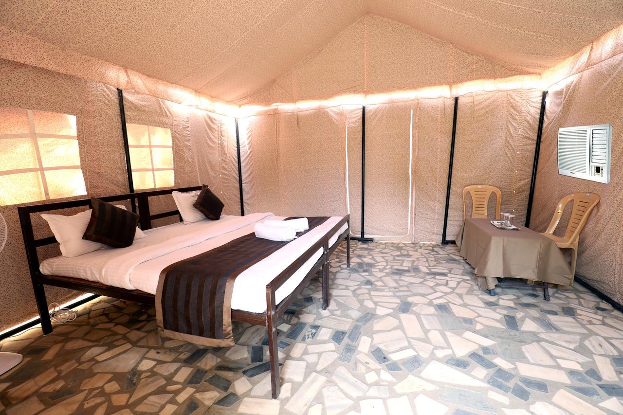 Hotel Nova Patgar Tents Bhuj Exteriér fotografie